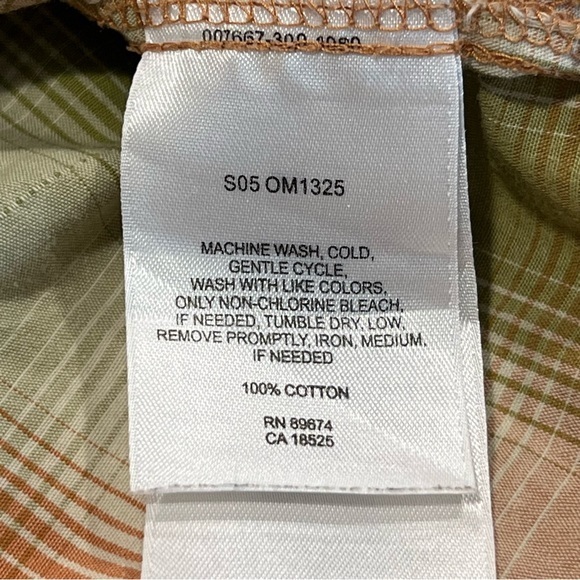 Mountain‎ Hardware Men’s Shirt - Medium - Picture 10 of 14